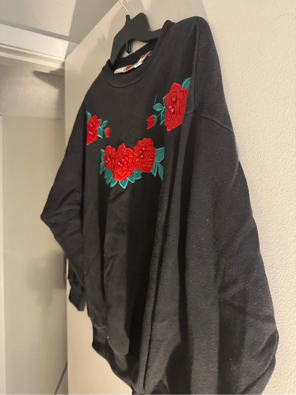 Vintage 1980s Gitano Collection black sweatshirt beaded rose embroidery Size S